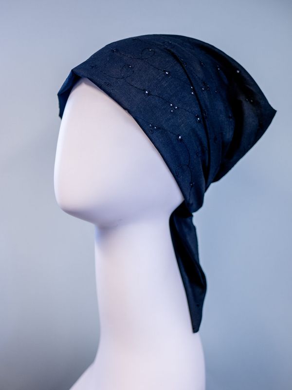 Hodeplagg Eyelet scarf
