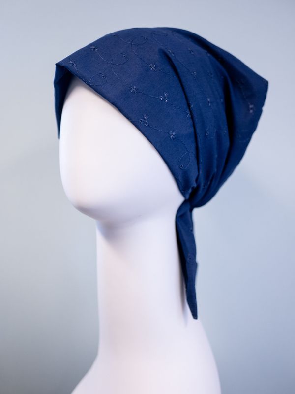 Hodeplagg Eyelet scarf